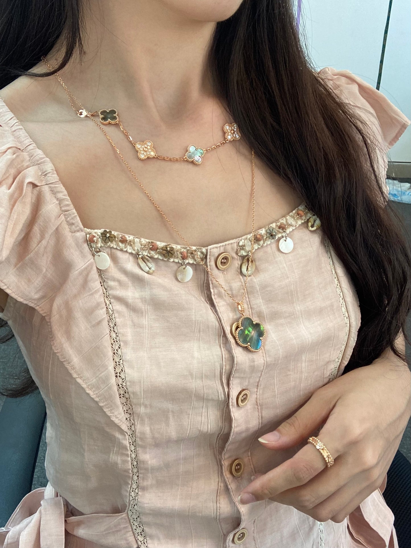 Worldwide Jewelry in the live（$）